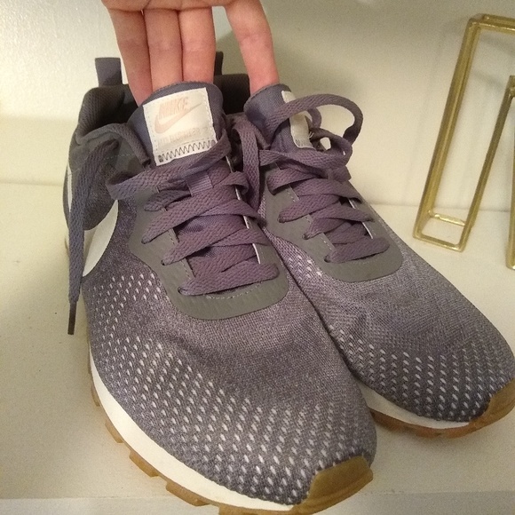 NWOT Nike sneakers - Picture 4 of 4